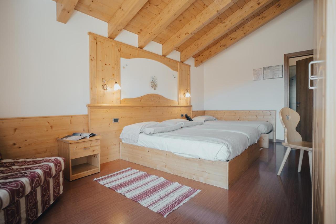 Hotel Bezzi Passo del Tonale Exterior photo