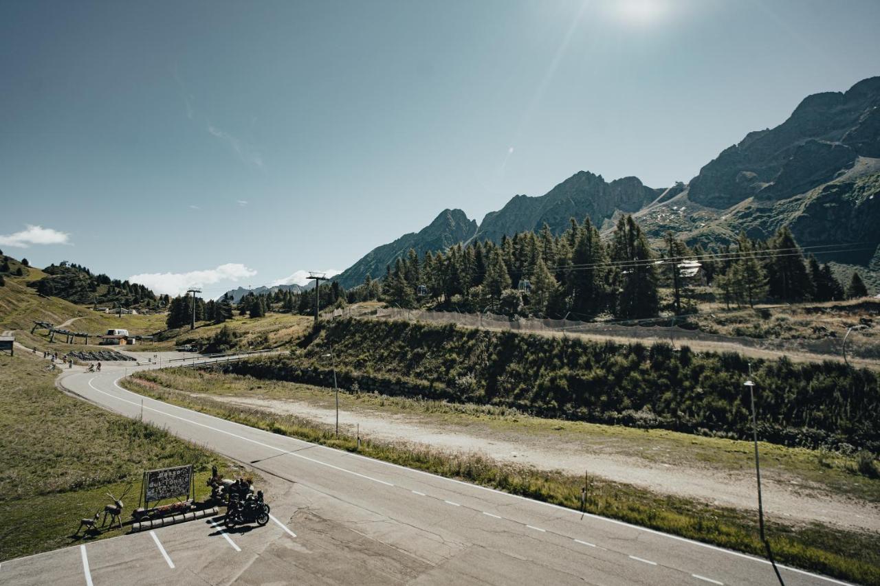 Hotel Bezzi Passo del Tonale Exterior photo
